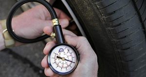 Kinh nghiệm kiểm tra và kéo dài tuổi thọ lốp xe